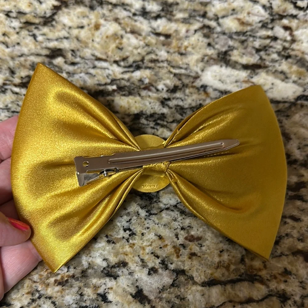 Disney World Gold Satin Hair Bow with Minnie Character Emblem 50th Anniversary 🎀